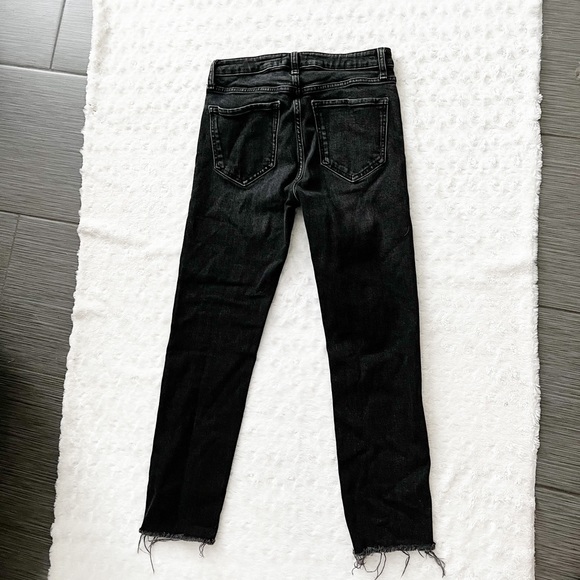 ZARA Faded Black High Rise Raw Hem Denim Jeans - Picture 4 of 13